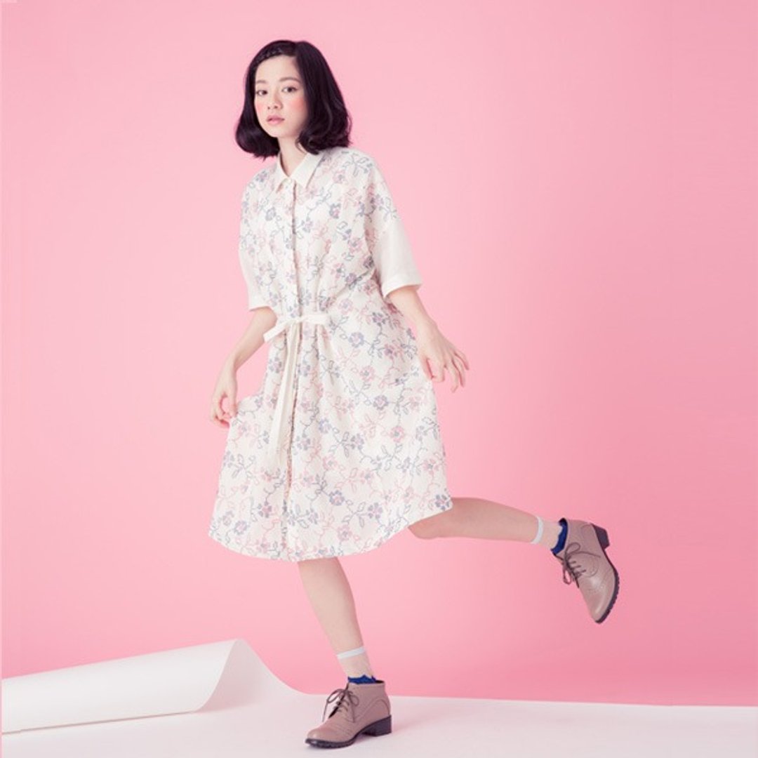 许许儿♪雨雾清晨花朵纯净绑带衬衫 - 女装衬衫 - 其他材质 