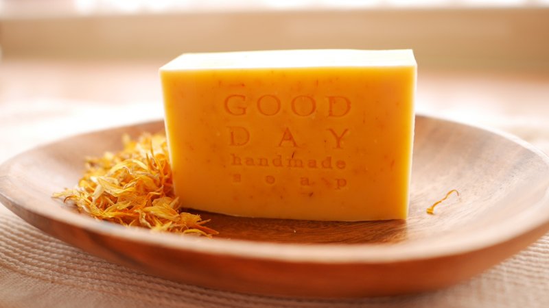 金盏花舒缓洁肤皂 (Pot Marigold Handmade Soap) - 沐浴用品 - 植物．花 黄色