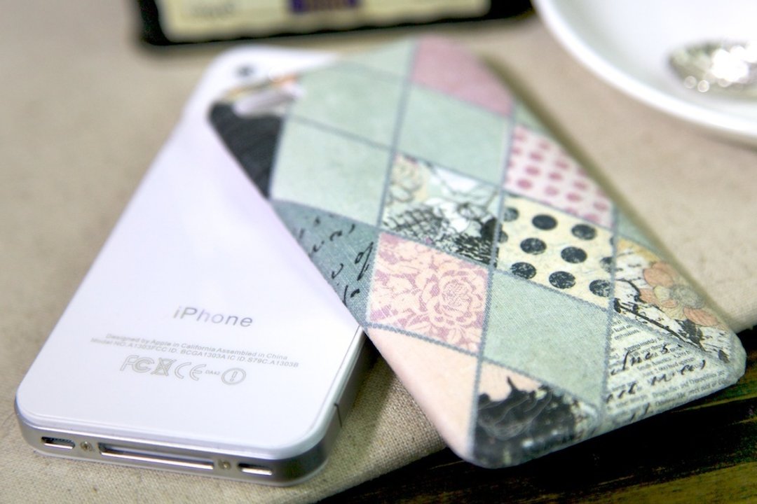 iPhone 4 背包壳：钻石绅士 - 手机壳/手机套 - 防水材质 灰色