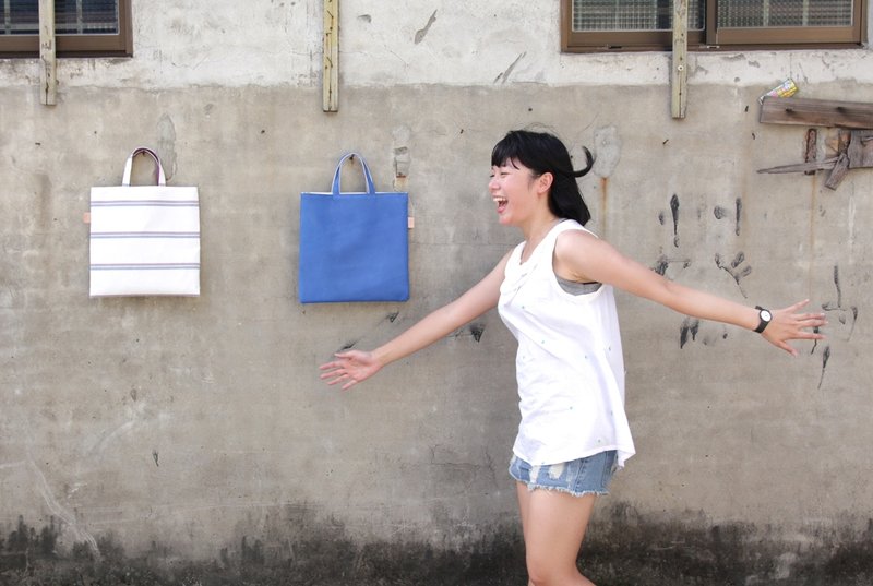 浪漫开学季推荐-欧系纹彩双面手提包(两花色) - 手提包/手提袋 - 真皮 多色