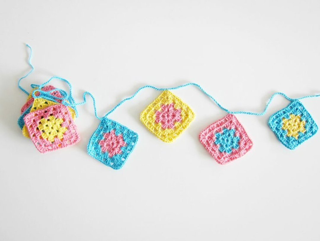 家居挂饰 钩针彩旗  复古风小方形 GRANNY SQUARE - 墙贴/壁贴 - 其他材质 蓝色