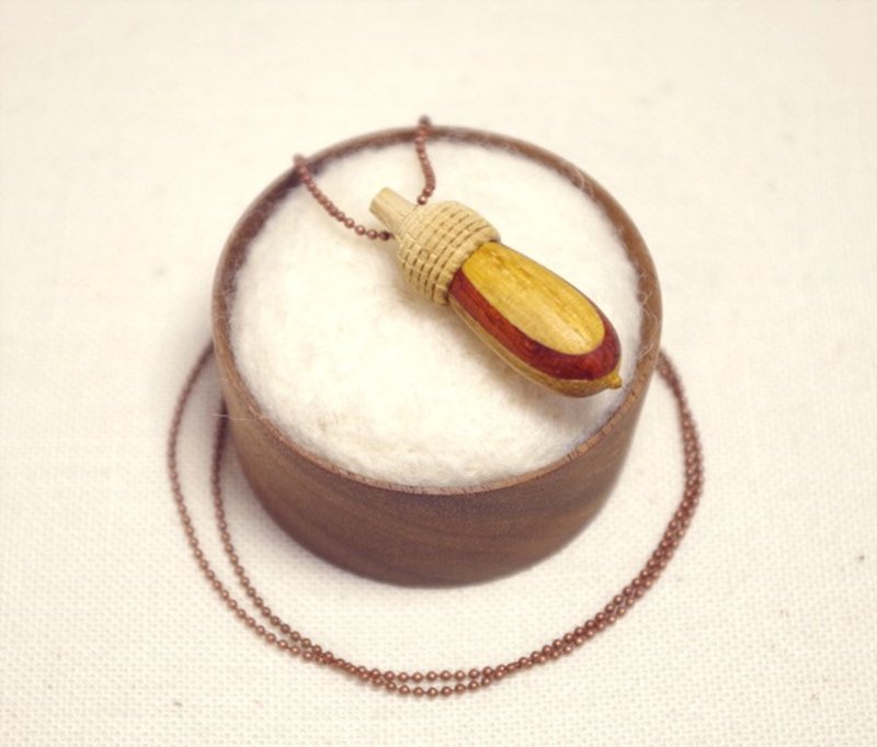 The wooden acorn pendant D-1 [semi-custom] - 项链 - 木头 红色