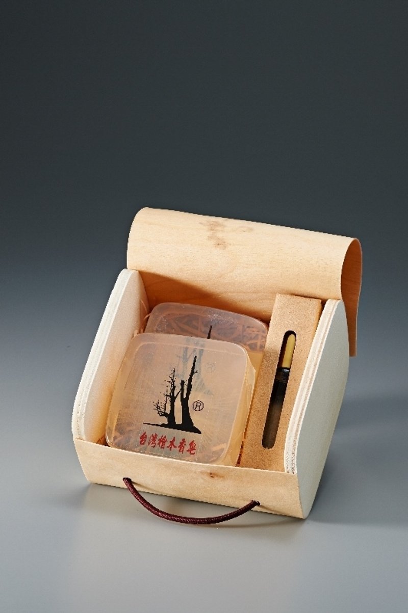 台湾桧木香皂精油组 - 香薰/精油/线香 - 其他材质 