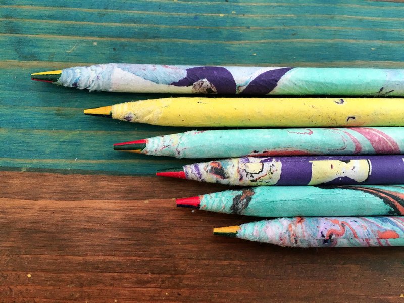 小宇宙彩绘笔 - 其他书写用品 - 纸 多色