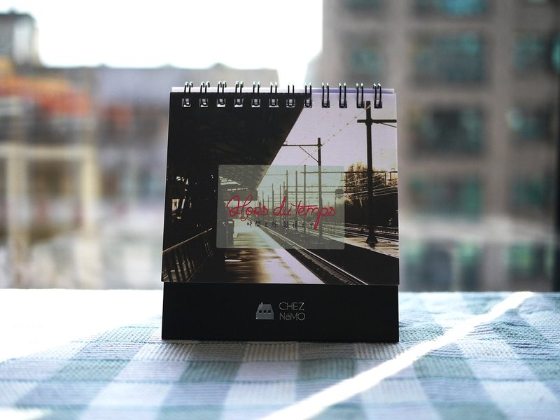 【Hor du Temps/时间之外 旅途之中】2015 卡兰德 Canlendar - 摄影集 - 纸 多色