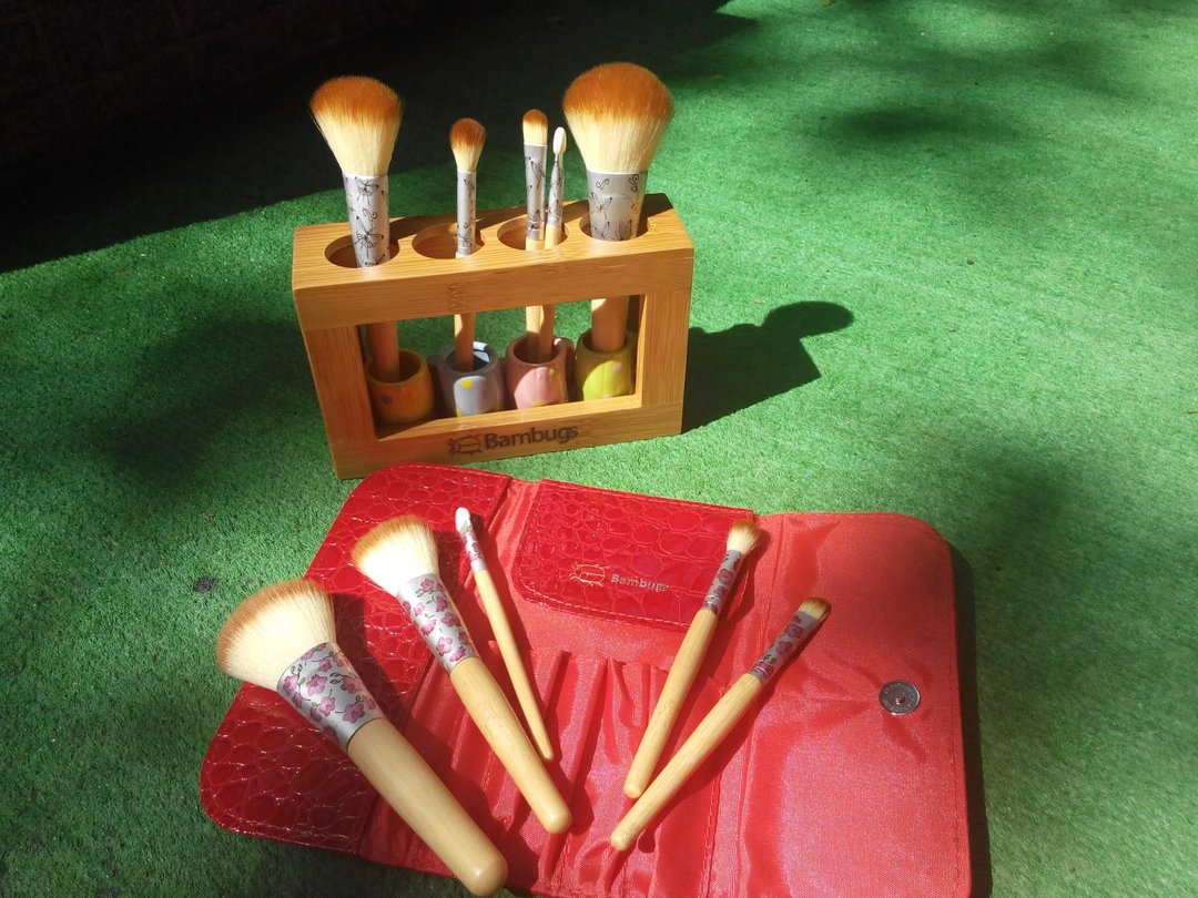 竹化妆刷组(含卷袋) 扶桑花款  瑕疵品  售出不退换 - 其他 - 竹 红色