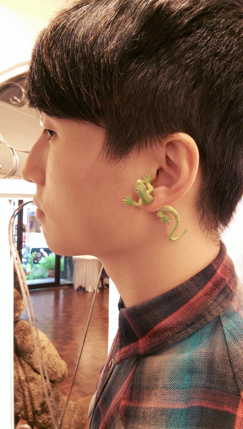 Double M 魔幻蜥蜴耳环 - 耳环/耳夹 - 硅胶 绿色