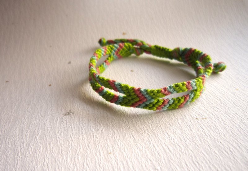 DNA 方向 幸运绳编织手环 (可选色) - 手链/手环 - 棉．麻 