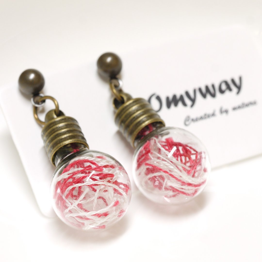 “爱家作-OMYWAY”DIY 手工制作 绣花线 针线 红色 白色 复古  玻璃球 耳钉 耳环 - 耳环/耳夹 - 玻璃 白色