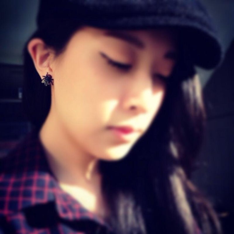 台湾原创 Double M 都会苍蝇耳环 - 耳环/耳夹 - 硅胶 黑色