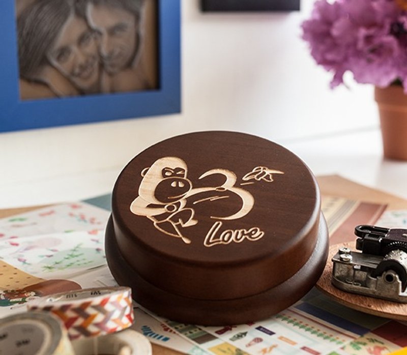 【生日礼物、纪念礼物、圣诞礼物】心猩香蕉 定制化 // 音乐盒 - 其他 - 木头 咖啡色
