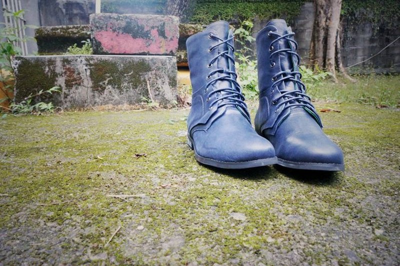 #880# 我不是你想的那种ㄇㄟ 双层绑带军靴 深蓝 - 女款休闲鞋 - 真皮 蓝色