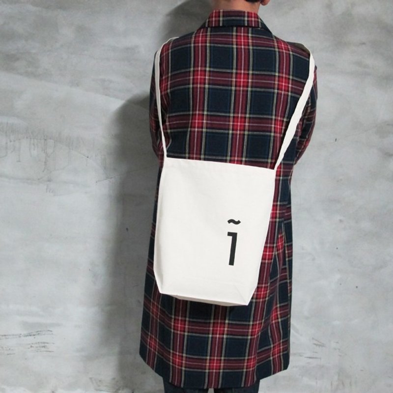 Provocateur /// 煽动者 N°1 单肩帆布包 - 侧背包/斜挎包 - 棉．麻 白色