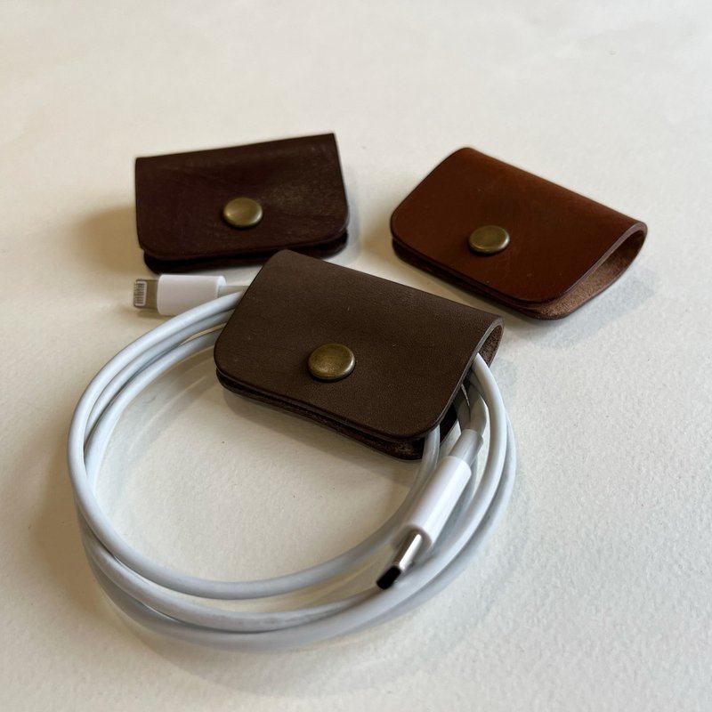 【交换礼物】Reader 皮革集线器  经典系列 /电线收纳/植鞣革 S/2 - 卷线器/电线收纳 - 真皮 多色
