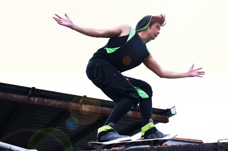 台湾 设计师品牌 男装 运动风格 街头时尚设计 罗马领连帽上衣 飞鼠罗马裤 黑色 限量 套装 - 其他 - 其他材质 黑色