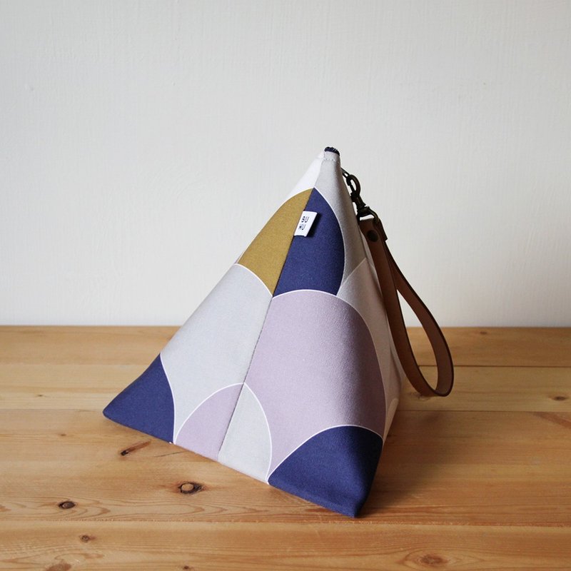 三角包 | 曼波、隐筑 - 手提包/手提袋 - 棉．麻 