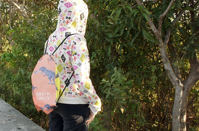 BLR 手工印制 BRAIN CANDY 暴龙 双面图案 束口袋 后背包 - 束口袋双肩包 - 其他材质 粉红色