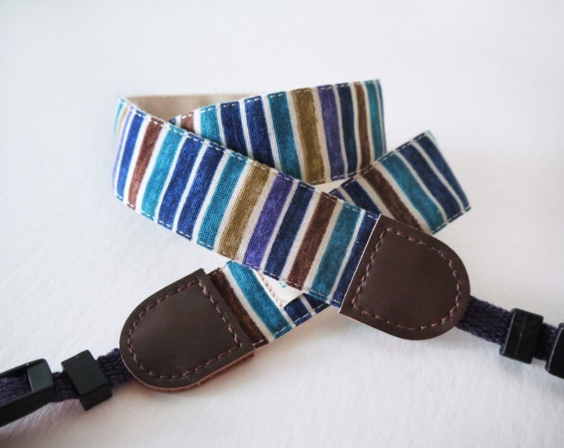 蓝蓝条纹相机背带 - 证件套/卡套 - 棉．麻 蓝色