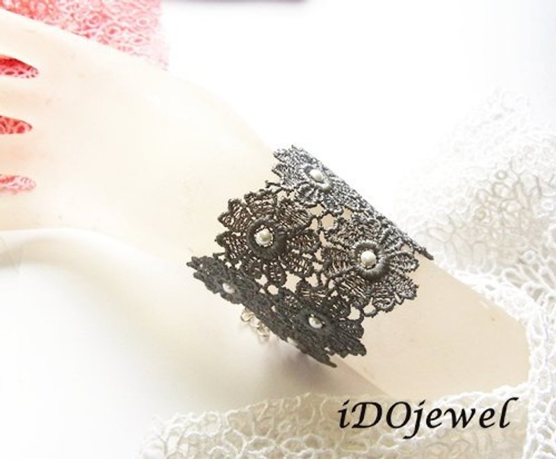 【iDOjewel水蕾丝】花花世界 - 手链/手环 - 其他材质 