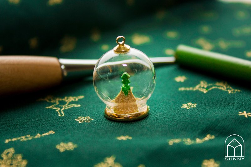 ‘SUNNY STUDIO’圣诞节限定！圣诞节之圣诞树 - 项链 - 玻璃 绿色