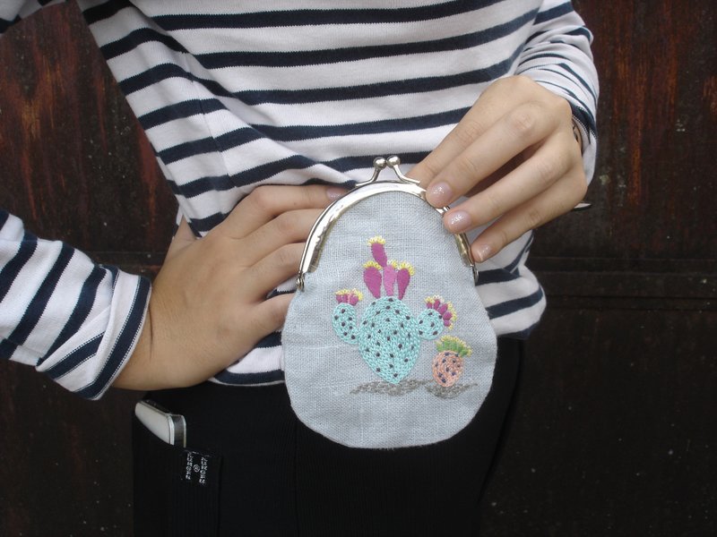 仙人掌刺绣零钱包 - 零钱包 - 绣线 蓝色
