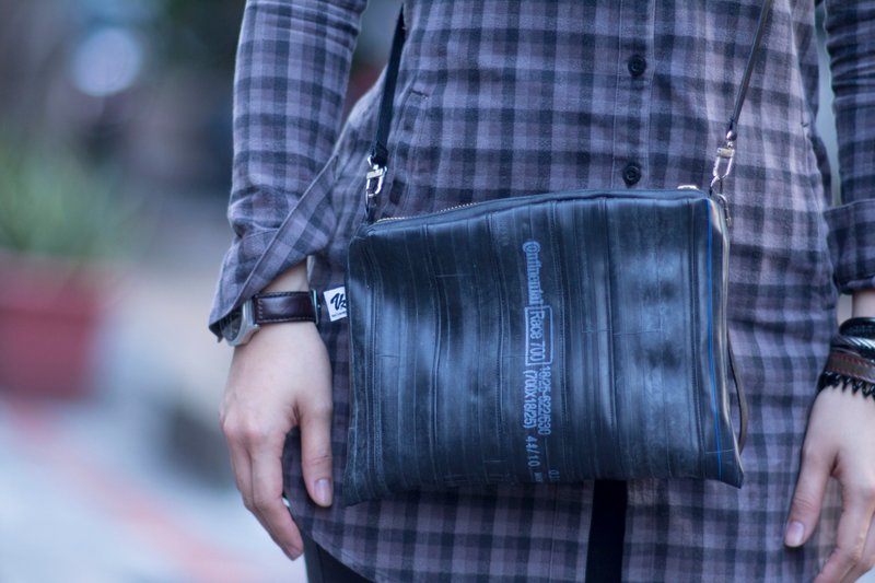 单车环保内胎斜背手拿两用包 - 手拿包 - 其他材质 黑色