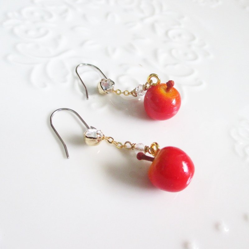 【You Are the Apple of My Eye】您好．白雪小公主．红苹果 不绣钢针耳环．{针式/夹式} - 耳环/耳夹 - 其他金属 红色