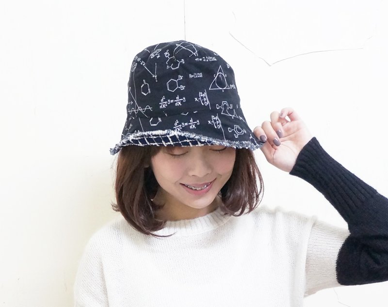 善变的双面渔夫帽 | 黑色方程式 / 最后一顶 M - 帽子 - 其他材质 黑色