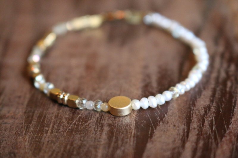 <☞ HAND IN HAND ☜> 黄玉-荷包蛋 黄铜手环 (0329) - 手链/手环 - 宝石 黄色