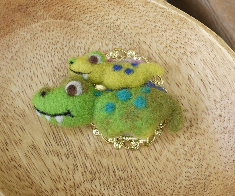 动物系列胸针-鳄鱼母子 - 胸针 - 羊毛 