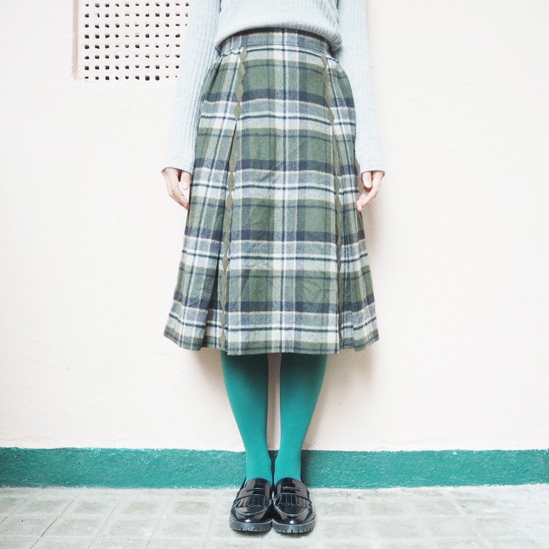 菱贴绿色格子绒裙 - 裙子 - 其他材质 绿色