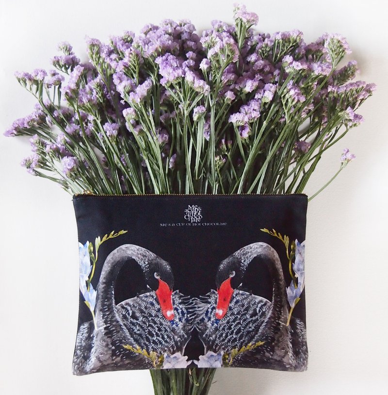 [Me&A Cup of Hot Chocolate] THE BLACK SWAN/ 黑天鹅订制手拿包 - 手拿包 - 棉．麻 黑色