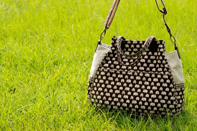 爱地球手作包*俏皮河马侧背包 | 选自己喜欢的布料 - 侧背包/斜挎包 - 其他材质 咖啡色