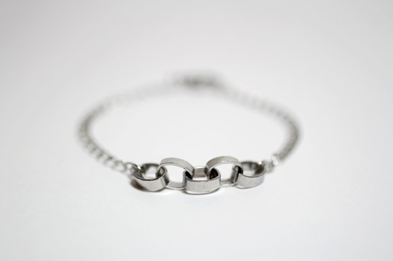 银色彩带派对 不锈钢造型手链 - 手链/手环 - 其他金属 灰色