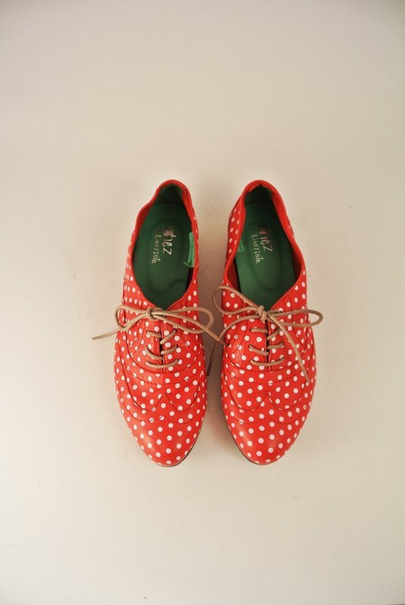 波尔卡圆点．平底软牛津 (红) - 女款休闲鞋 - 真皮 白色