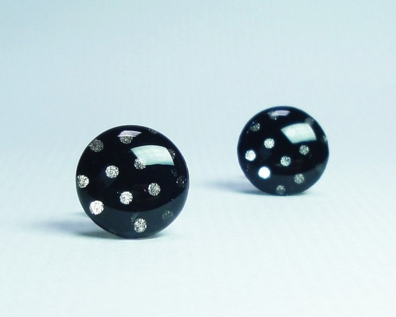 黑夜之星-纯手作耳环 - 耳环/耳夹 - 其他材质 黑色