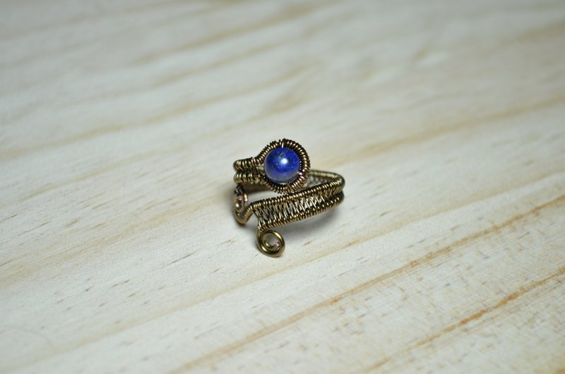 青金石编织戒指-金属线/纯手工/水晶/铜线 - 戒指 - 其他材质 蓝色