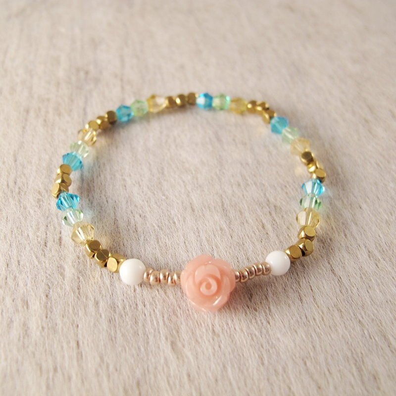 【MUCHU沐橘】玫瑰。珊瑚玫瑰贝珠水晶黄铜手链 - 手链/手环 - 其他材质 多色