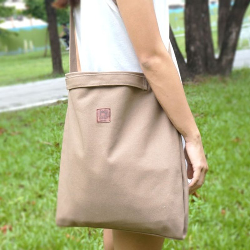 ‘和风手提侧背包’日系高磅数帆布-焦糖玛奇朵 - 侧背包/斜挎包 - 纸 卡其色