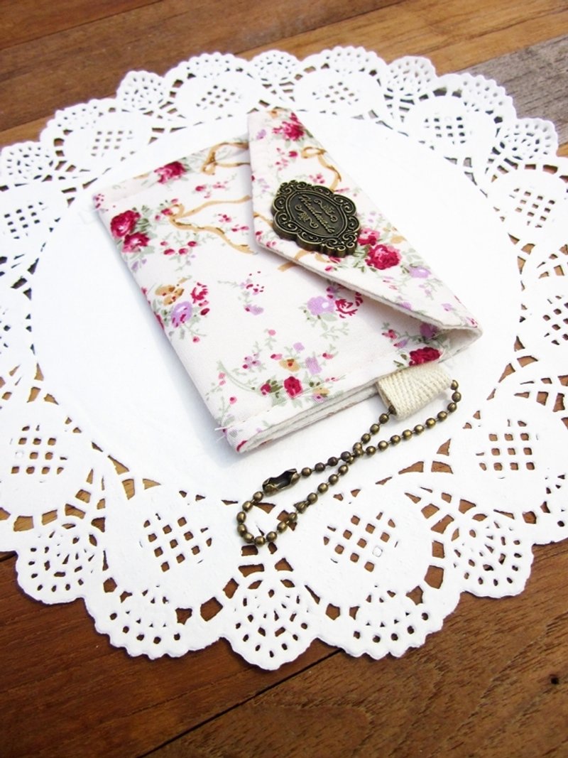 My Daydream Workshop 复古碎花公交卡套身份证套银行卡夹卡套 (粉红碎花) - 文件夹/资料夹 - 其他材质 多色