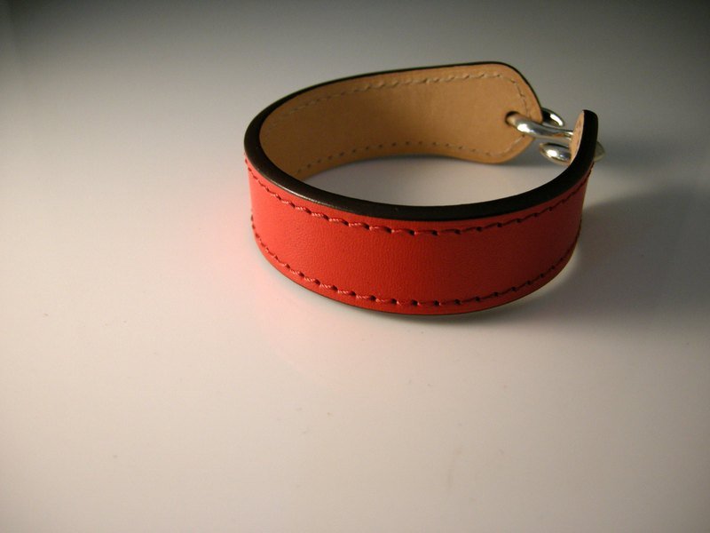 isni〔亮采手环/手链〕魔力红/乳酪黄 欧洲牛皮〔职人手作りのレザーブレスレット〕 - 手链/手环 - 真皮 红色