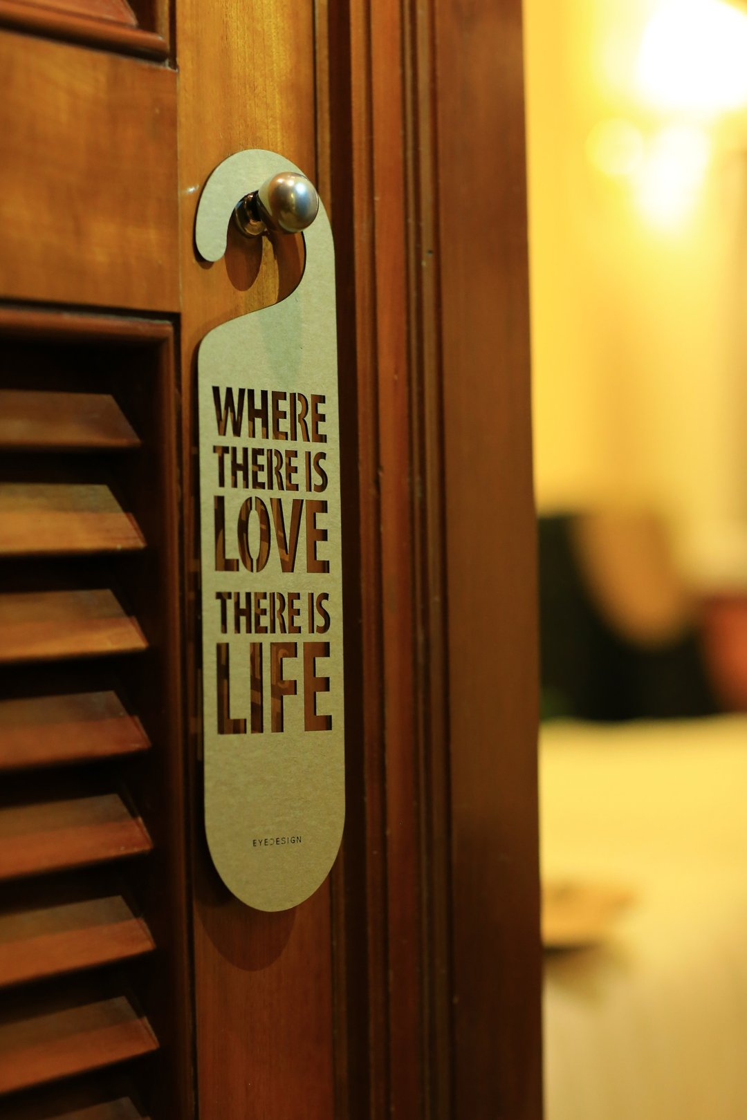 【eyeDesign看见设计】一句话门挂“WHERE THERE IS LOVE THERE IS LIFE”D29 - 摆饰 - 木头 咖啡色