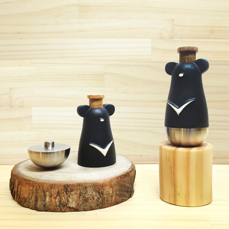 闻森笛 – 台湾特有动物台湾黑熊 卡祖笛 KAZOO 公仔 - 吉他/乐器 - 木头 黑色