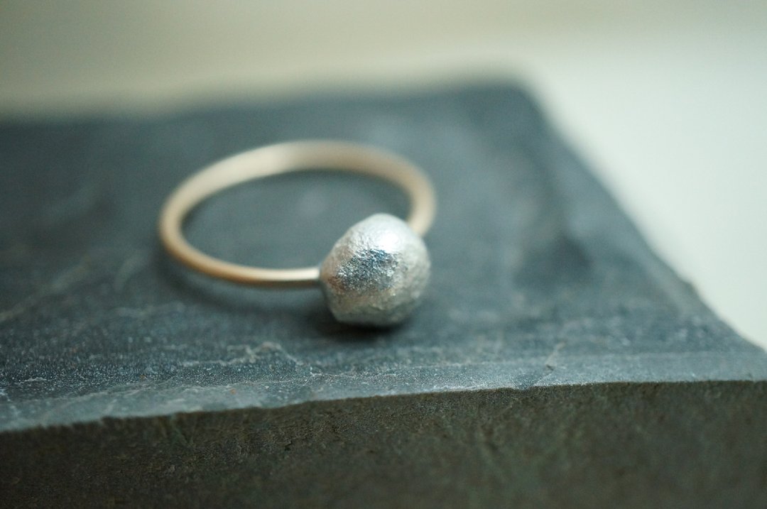 【janvierMade】❤ 馒头 戒指 l 纯银及12K包金戒指 l 匠心设计手作 - 戒指 - 其他金属 白色