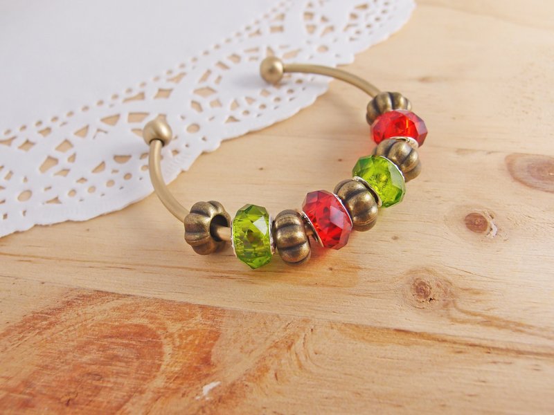 圣诞快乐！ ◎ CB0004-1。圣诞版。水钻 x 南瓜珠 x 古铜开口型手镯】圣诞节 - 手链/手环 - 其他材质 多色