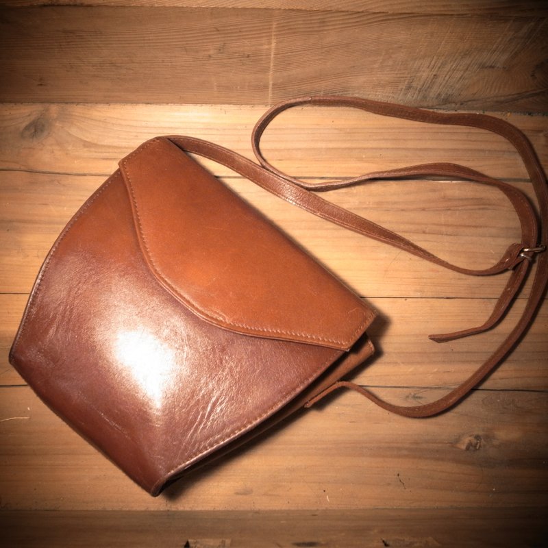 [ 老骨头 ] 早期 咖啡 焦糖色 极简 真皮 复古方包 古董包 欧美 VINTAGE lookbook 特价 - 侧背包/斜挎包 - 真皮 咖啡色