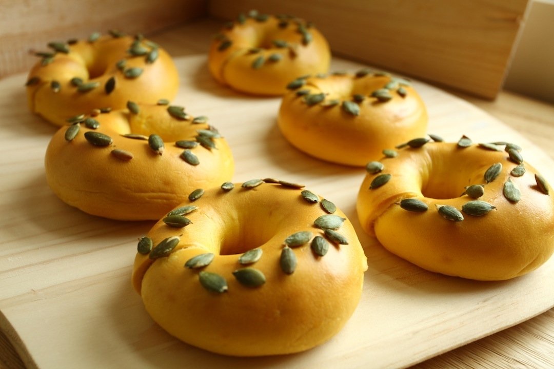 蜂蜜南瓜亲子Bagel (2个) - 面包/吐司 - 新鲜食材 金色