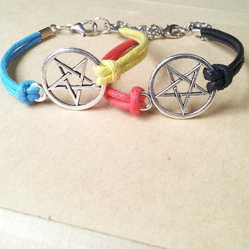 翘胡子小星星-双色五芒星★蜡绳手链 - 手链/手环 - 其他材质 多色