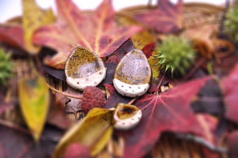 【好评加售】橡树果和栗子的陶制筷架 - 筷子/筷架 - 陶 咖啡色