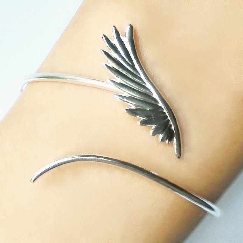 ＊ Flying Wing Bangle - Single Wing 1 ＊ 飞翔单翼手鈪 1 - 手链/手环 - 其他金属 灰色